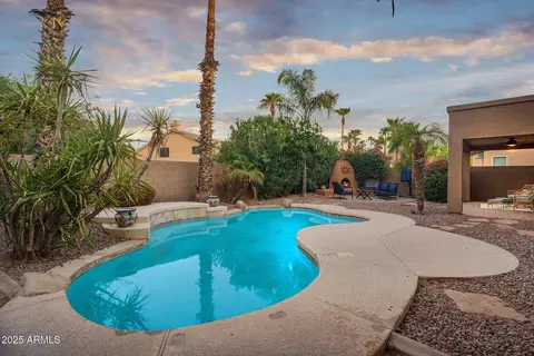 Exterior - 1785 S Morrison Ln, Gilbert, AZ 85295 photo 11 of 17