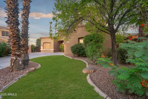 Exterior - 1785 S Morrison Ln, Gilbert, AZ 85295 photo 2 of 17