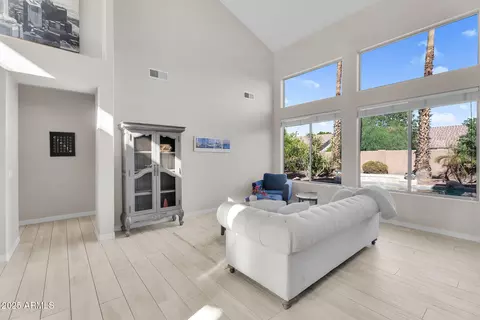 Living - 1785 S Morrison Ln, Gilbert, AZ 85295 photo 2 of 5
