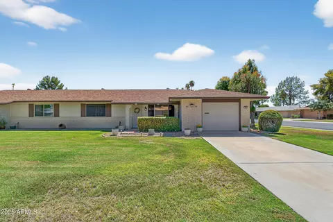 9821 W Pleasant Valley Rd, Sun City, AZ 85351