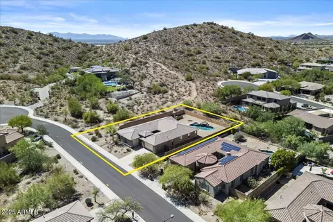 8666 W Lariat Ln, Peoria, AZ 85383