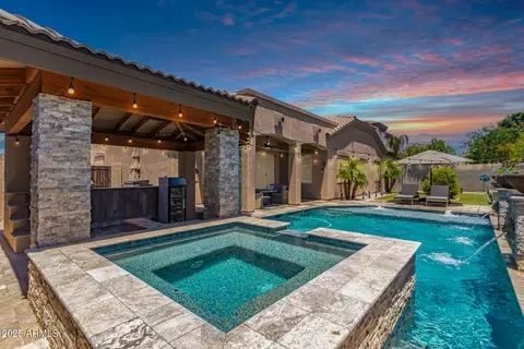 21275 E Russet Rd, Queen Creek, AZ 85142