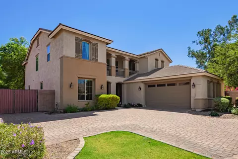 811 W Zion Pl, Chandler, AZ 85248