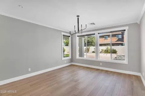 Living - 3752 E Robin Ln, Gilbert, AZ 85296 photo 4 of 6