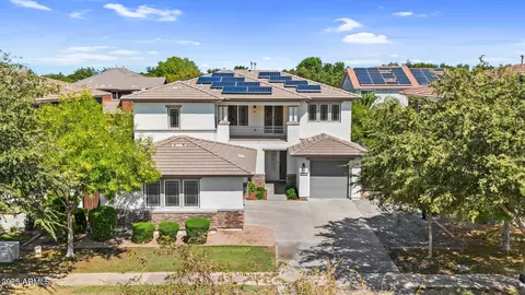 Exterior - 3752 E Robin Ln, Gilbert, AZ 85296 photo 13 of 13
