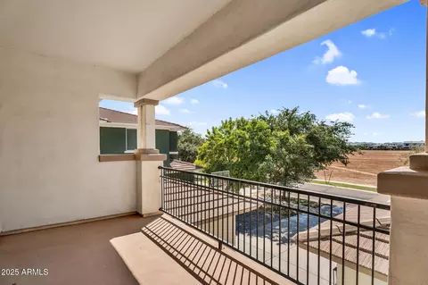 Exterior - 3752 E Robin Ln, Gilbert, AZ 85296 photo 11 of 13