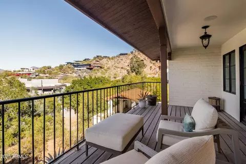 Exterior - 5328 N 46th St, Phoenix, AZ 85018 photo 5 of 6