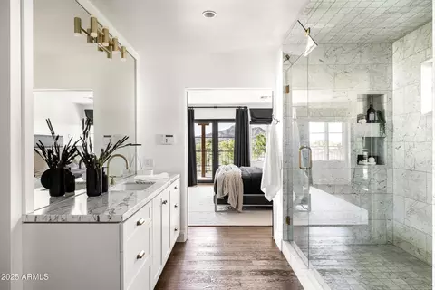 Bath - 5328 N 46th St, Phoenix, AZ 85018 photo 1 of 3