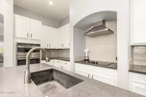 Kitchen - 5370 S Desert Dawn Dr #16, Gold Canyon, AZ 85118 photo 5 of 5