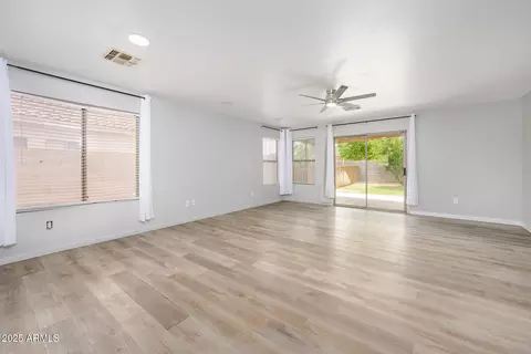 10433 E Birchwood Ave, Mesa, AZ 85208 photo 7