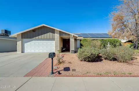 5352 W Port Au Prince Ln, Glendale, AZ 85306