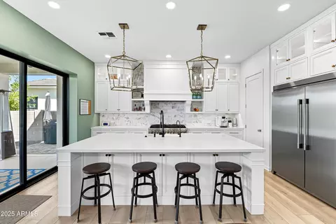 Kitchen - 10028 E Thunderbolt Ave, Mesa, AZ 85212 photo 3 of 6