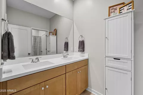 Bath - 10028 E Thunderbolt Ave, Mesa, AZ 85212 photo 7 of 7
