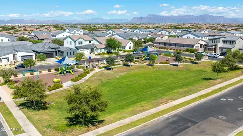 View/Area - 10028 E Thunderbolt Ave, Mesa, AZ 85212 photo 2 of 6