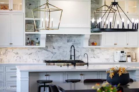 Kitchen - 10028 E Thunderbolt Ave, Mesa, AZ 85212 photo 1 of 6