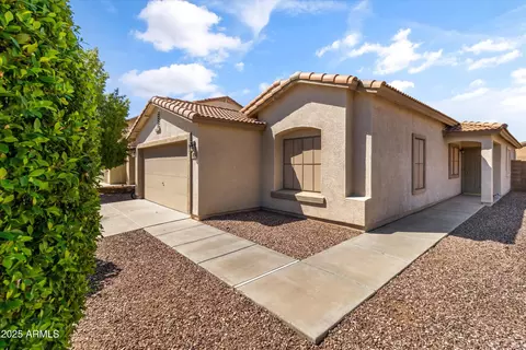 16034 W Winchcomb Dr, Surprise, AZ 85379