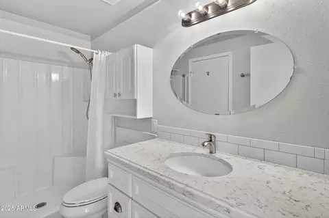 Bath - 4846 E Paiute St, Phoenix, AZ 85044 photo 4 of 4