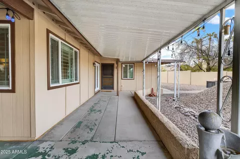 Exterior - 4846 E Paiute St, Phoenix, AZ 85044 photo 7 of 10