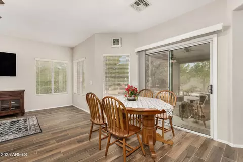 3306 E Clark Dr, Gilbert, AZ 85297 photo 13