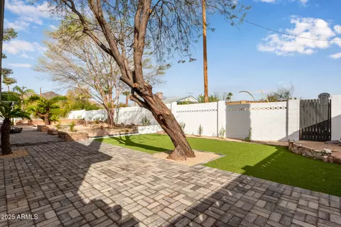 Exterior - 2632 E Mountain View Rd, Phoenix, AZ 85028 photo 6 of 9