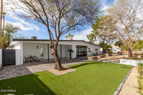 Exterior - 2632 E Mountain View Rd, Phoenix, AZ 85028 photo 7 of 9