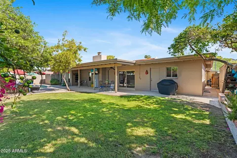 Exterior - 3302 E Malapai Dr, Phoenix, AZ 85028 photo 5 of 7