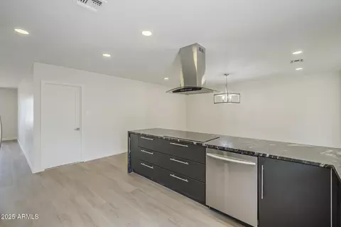Kitchen - 1713 E Wesleyan Dr, Tempe, AZ 85282 photo 4 of 6