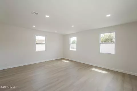 Living - 1713 E Wesleyan Dr, Tempe, AZ 85282 photo 7 of 7