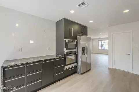 Kitchen - 1713 E Wesleyan Dr, Tempe, AZ 85282 photo 1 of 6