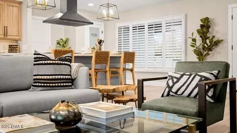 Living - 4233 E Cholla St, Phoenix, AZ 85028 photo 2 of 2