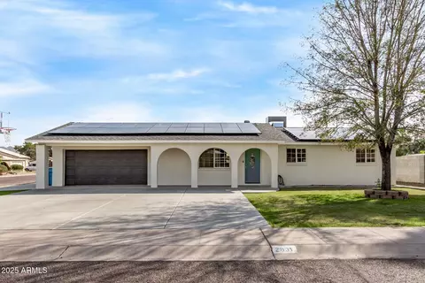 2831 E Dahlia Dr, Phoenix, AZ 85032