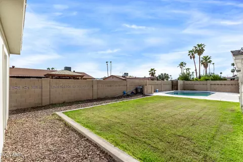 Exterior - 2831 E Dahlia Dr, Phoenix, AZ 85032 photo 1 of 2