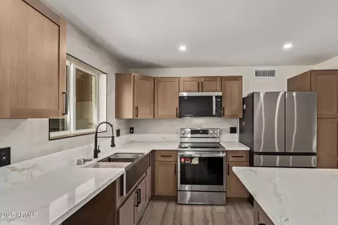 Kitchen - 2831 E Dahlia Dr, Phoenix, AZ 85032 photo 3 of 3