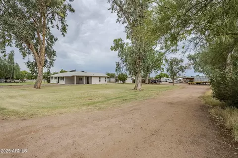 834 E Lockwood St, Mesa, AZ 85203 photo 4