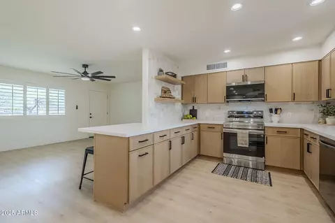 834 E Lockwood St, Mesa, AZ 85203 photo 17