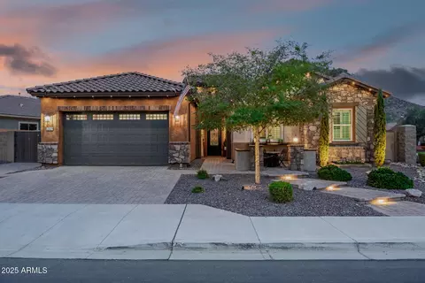 27629 N 102nd Ln, Peoria, AZ 85383