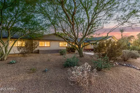 3023 E Sells Dr, Phoenix, AZ 85016 photo 4
