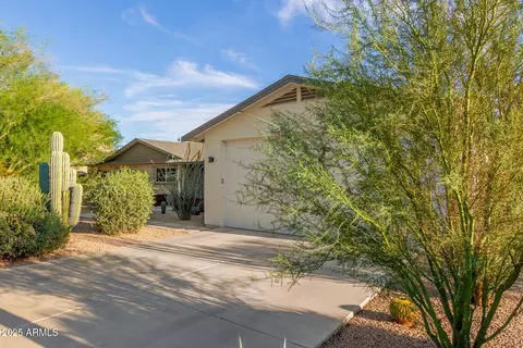 3023 E Sells Dr, Phoenix, AZ 85016 photo 9