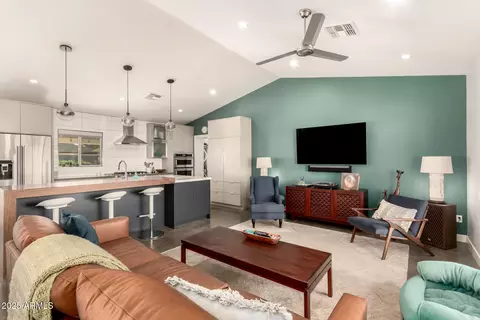 3023 E Sells Dr, Phoenix, AZ 85016 photo 14