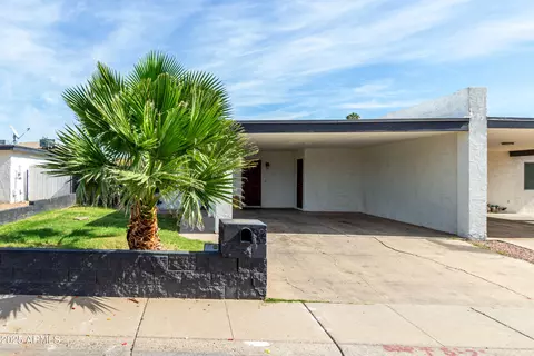 5737 N 69th Ave, Glendale, AZ 85303