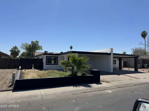 5737 N 69th Ave, Glendale, AZ 85303