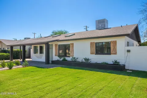 Exterior - 3417 E Montecito Ave, Phoenix, AZ 85018 photo 5 of 11