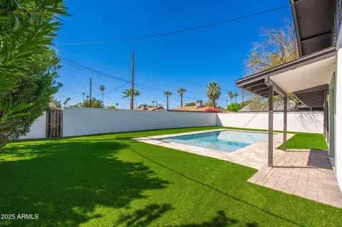 Exterior - 3417 E Montecito Ave, Phoenix, AZ 85018 photo 7 of 11