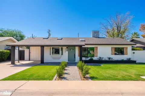 Exterior - 3417 E Montecito Ave, Phoenix, AZ 85018 photo 4 of 11