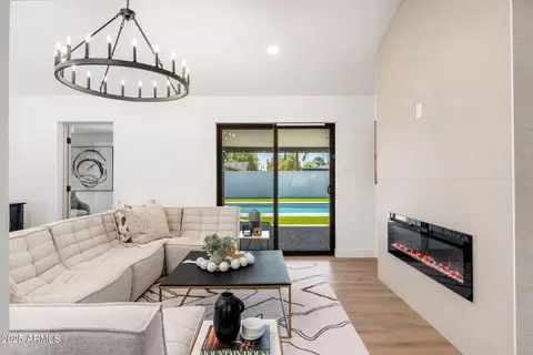 Living - 3417 E Montecito Ave, Phoenix, AZ 85018 photo 4 of 4