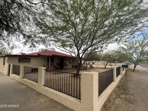 3021 E Saint John Rd, Phoenix, AZ 85032