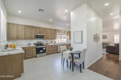14447 S 40th Pl, Phoenix, AZ 85044 photo 6