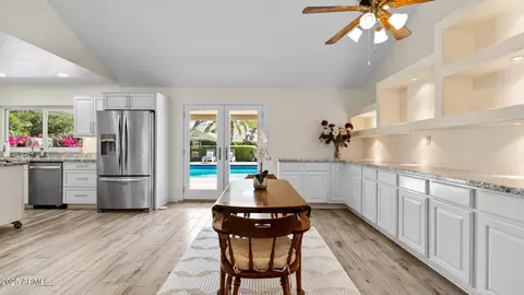 4409 E Gelding Dr, Phoenix, AZ 85032 photo 9
