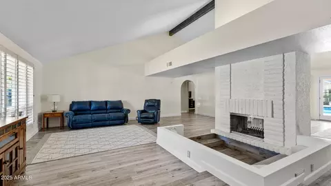 4409 E Gelding Dr, Phoenix, AZ 85032 photo 4
