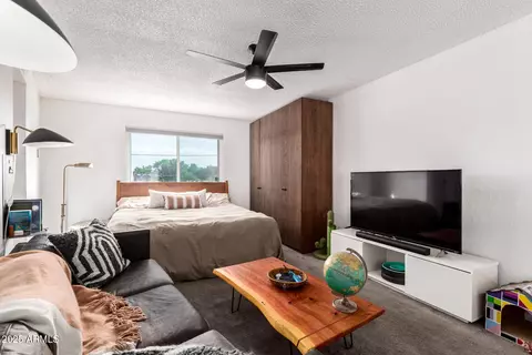 Bedroom - 385 W Pierson St #D4, Phoenix, AZ 85013 photo 2 of 4